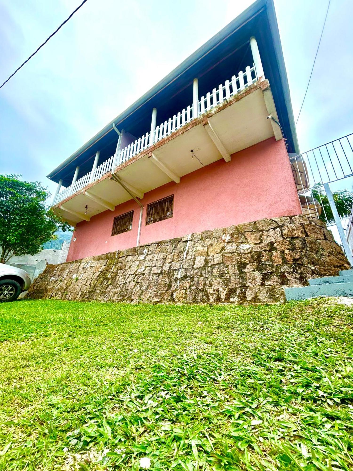 Sobrado e Casa em Ubatuba Exterior foto